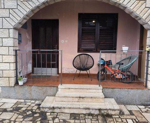 Appart-maison à 500m de la mer à Rovinj, pour adaptation - pic 3