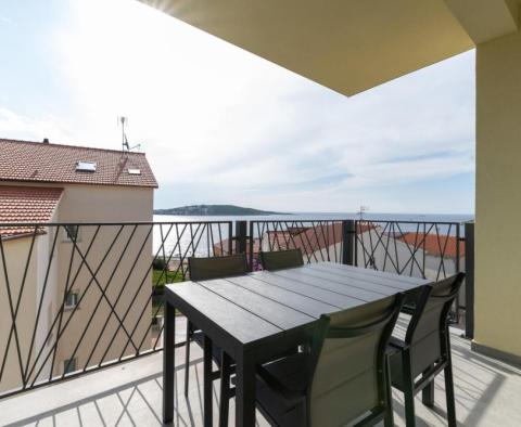 Новые апартаменты в Севиде в эксклюзивной резиденции с бассейном у моря, в 100м от пляжа - фото 21