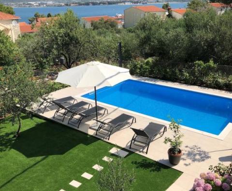 Wunderschönes Gästehaus mit Swimmingpool auf Ciovo, nur 100 Meter vom Meer entfernt - foto 25