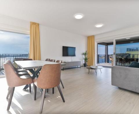 Spacious 3 bedroom apartment near the sea in Marina, Trogir - pic 7