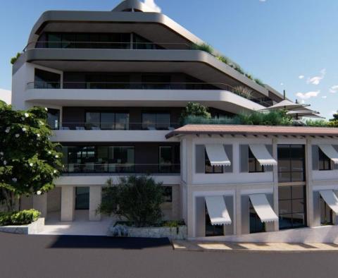 Villa modernisée dans un nouveau complexe de luxe fermé avec piscine, garage, concierge, espace bien-être 
