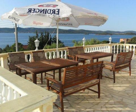 Perfect hotel only 50 meters from the sea in Zadar area with restaurant and fitness 