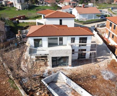 Modern villa with swimming pool under construction in Porec area - pic 2