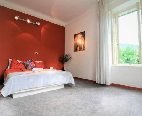 Dvoupodlažní apartmán ve vile v Opatiji, s výhledem na moře, 150 metrů od moře - pic 11