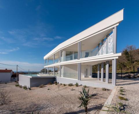 Villa de luxe avec une belle vue sur la mer dans le quartier de Rabac-Labin 