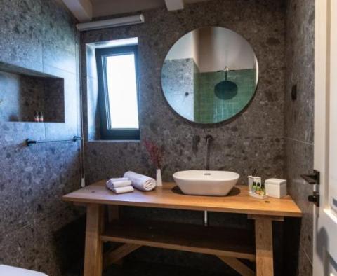  Villa en pierre design de luxe à vendre dans la région de Dubrovnik, à 15 mètres de la mer - pic 14