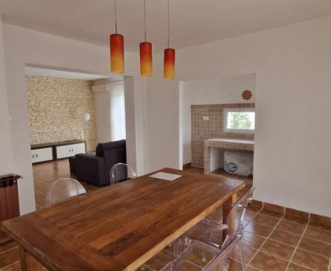 House with 2 apartments in Rovinj, 2 km from the sea - pic 9