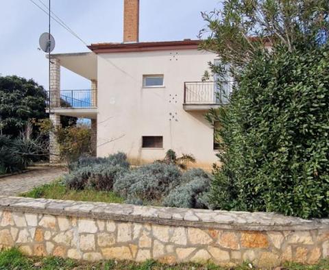 House with 2 apartments in Rovinj, 2 km from the sea - pic 27