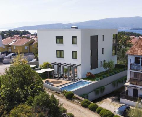 Complexe d'appartements neufs à Krk, avec vue sur la mer, à 600 mètres de la mer - pic 8
