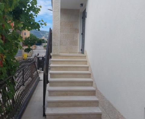 Wonderful newly built house in Kastela, 200 meters from the sea - pic 11