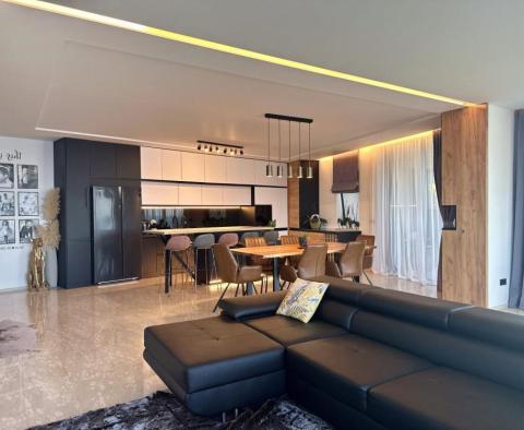 Luxusní byt v centru Opatije, 500 metrů od moře - pic 7