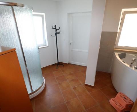 Villa and apartment house in a great location on Rab island in Supetarska Draga - pic 16