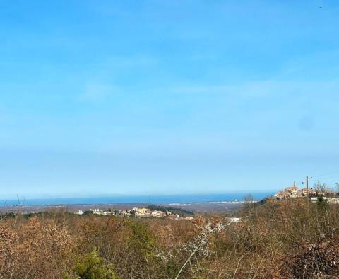 Land for construction in Buje, with wonderful sea views 