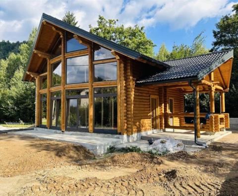 New built wooden house in Fuzine 