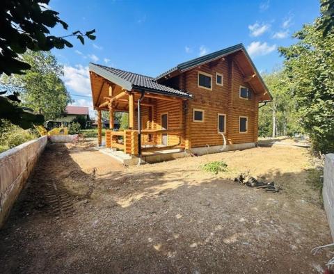 Neu gebautes Holzhaus in Fuzine - foto 4