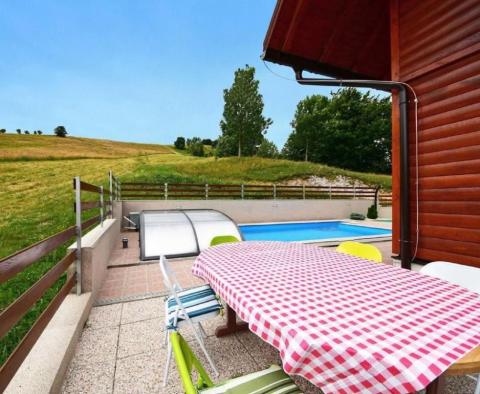 Villa avec piscine, sauna et jardin dans un endroit attrayant à Begovo Razdolje - pic 5
