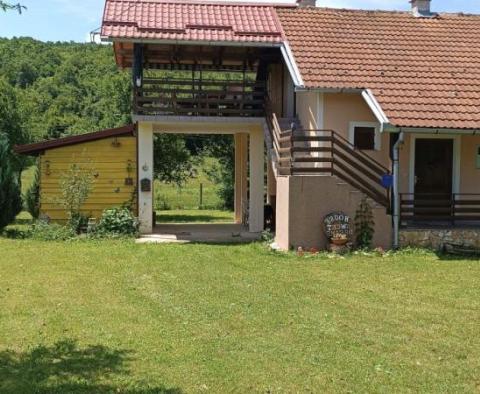 Idilli ház a Plitvicei-tavak közelében - pic 4