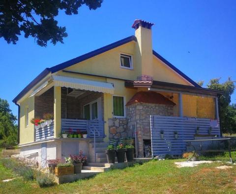Szép ház Poreč külterületén, elfogadható áron 