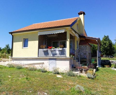 Szép ház Poreč külterületén, elfogadható áron - pic 2