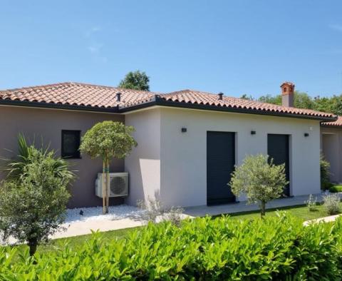 An impressive new built villa with a swimming pool in a great location in Labin area - pic 22