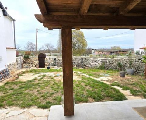 Une maison en pierre avec un coin de paradis privé dans les environs de Rovinj - pic 23