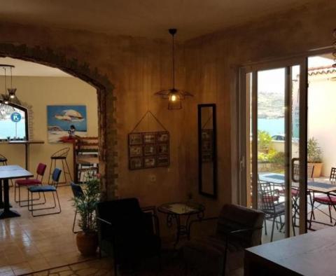 Mini-hôtel au premier rang de la mer sur l'île de Pag avec restaurant - pic 35