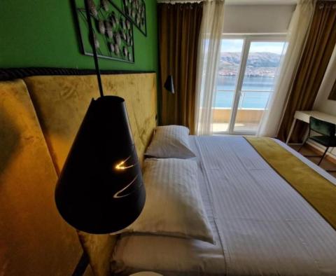 Mini-hôtel au premier rang de la mer sur l'île de Pag avec restaurant - pic 36