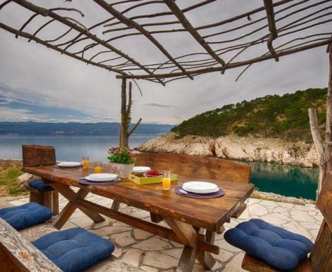 Maison romantique au bord de la vieille ville médiévale avec une vue fantastique sur la mer - pic 5