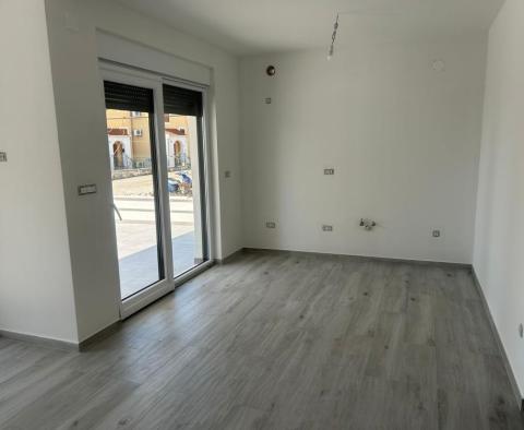 Appartement avec jardin dans une nouvelle résidence moderne à Ciovo, Trogir - pic 6