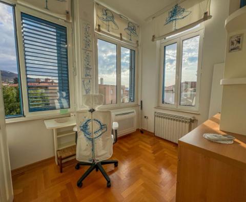 Wohnung in Opatija, 50 m vom Meer entfernt - foto 2