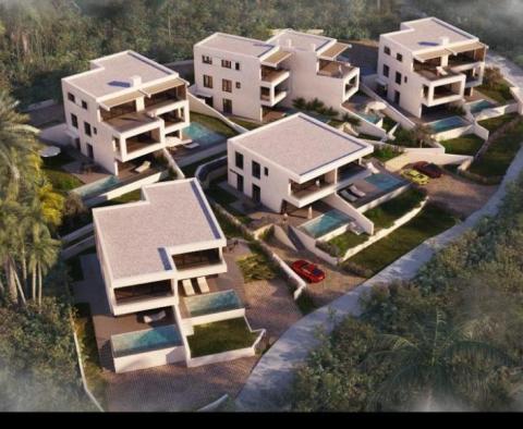 Nouveau projet à Lovran avec permis de construire valide pour 5 villas (13 appartements) - pic 2
