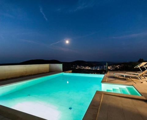 Lux modern villa with breathtaking views in Vinisce - pic 6