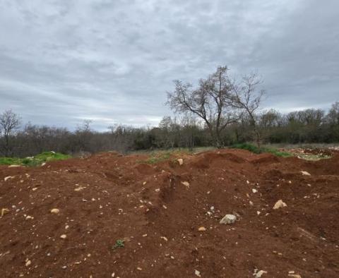 Terrain constructible à Poreč, à 2 km de la mer - pic 9