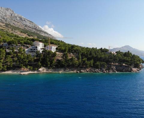 Wunderschöne neue Villa in erster Meereslinie an der Riviera von Omis in der Gegend von Stanici - foto 9