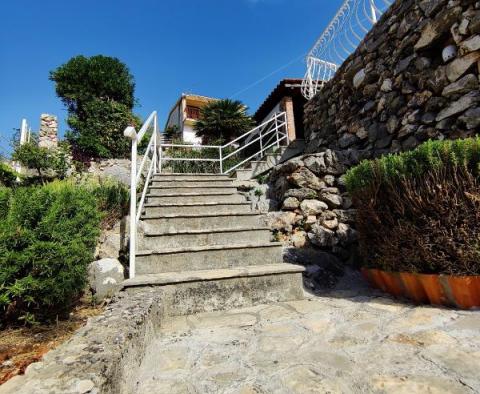Vzácná nemovitost na 1. linii k moři s kotvištěm pro loď ve Vinisce, Trogir - pic 23