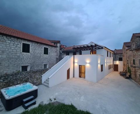 Wonderful stone villa in Jelsa area - pic 6