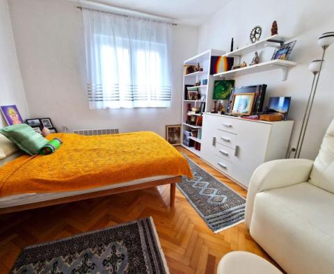 Két hálószobás apartman erkéllyel Abbáziában, tengerre néző kilátással - pic 6