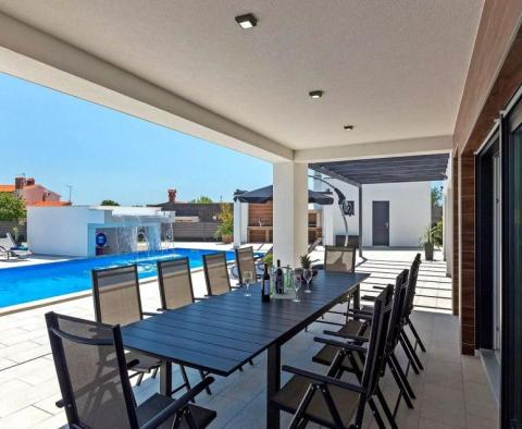 Kényelmes, modern villa úszómedencével Marcanában - gyönyörű ingatlan vásárolható! - pic 16