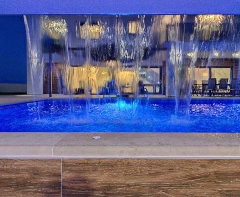 Комфортабельная современная вилла с бассейном в Марчане - прекрасная недвижимость на продажу! - фото 53