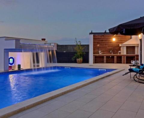 Comfortable modern villa with swimming pool in Marcana - beautiful property to buy! - pic 57