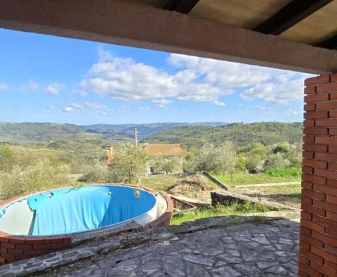 Fantastique domaine à Buzet comprenant 4 immeubles résidentiels et un immeuble d'affaires-résidentiel, vue dégagée sur la nature et le lac - pic 94