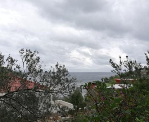 Wunderschönes Grundstück in der Gegend von Vela Luka auf der Insel Korcula, 60 m vom Meer entfernt - foto 7
