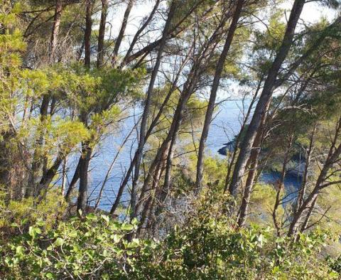 Terrain constructible sur l'île de Korcula à Vela Luka -1ère rangée de la mer - pic 5