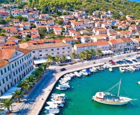 Městský pozemek na krásném ostrově Korčula 50 m od moře - pic 10