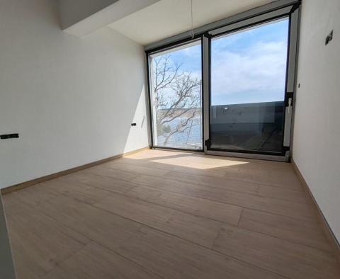 Nádherný penthouse v Jadranovu na první linii k moři, nová luxusní rezidence - pic 5