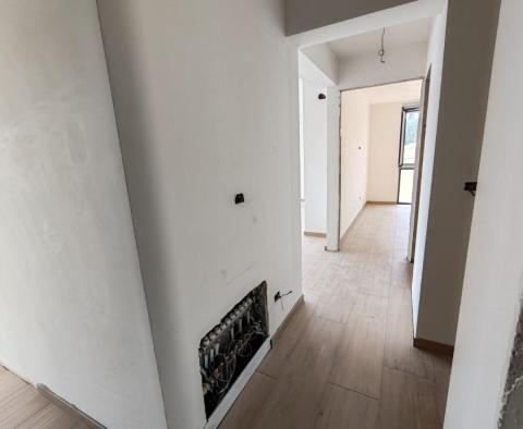 Csodálatos 1. vonalbeli lakás Jadranovóban egy új rezidenciában - pic 6