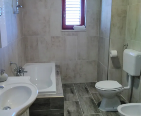 Appartement de 4 appartements à vendre à Medulin, à seulement 150 mètres de la mer - pic 16