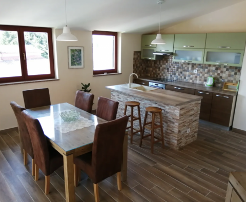 Appartement de 4 appartements à vendre à Medulin, à seulement 150 mètres de la mer - pic 17