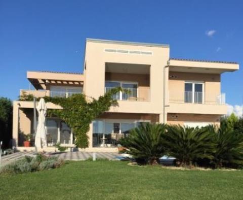 Tengerparti villa Sukosanban, modern urbanizációs területen - pic 14