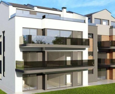 Nagyszerű új penthouse Rovinjban egy új butik rezidenciában, 1 km-re a tengertől - pic 17
